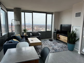 150 Forest Ave Unit 1910, Oak Park, IL 60301