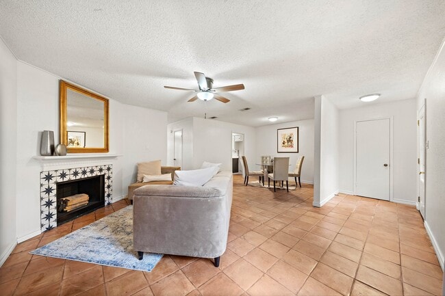 17116 Beaver Springs Dr, Houston, TX 77090 - photo 3