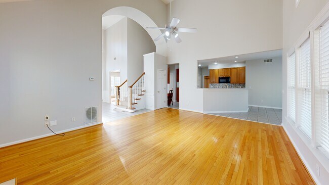 3258 Polo Run Cir SE, Smyrna, GA 30082 - photo 2