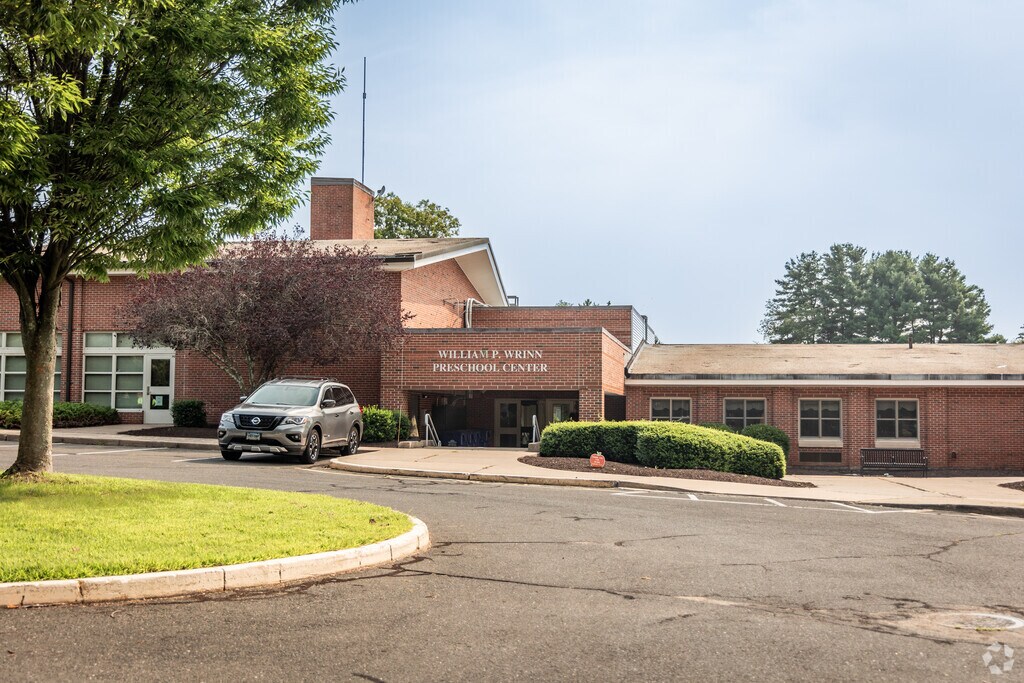 Hatton Elementary School is located in Southington, CT.