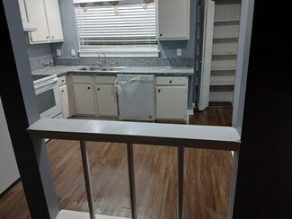 3575 Oakvale Rd, Decatur, GA 30034