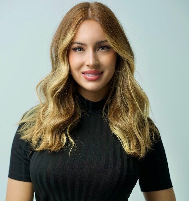 Agent Photo