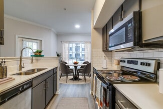 1007 Cypress Station Dr, Houston, TX 77090