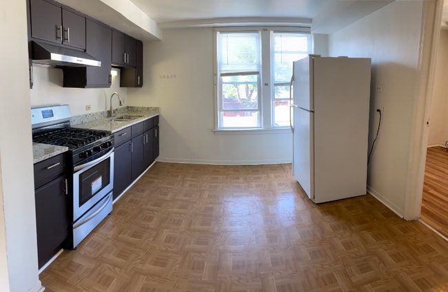 3755 S Winchester Ave unit 1, Chicago, IL 60609 - photo 6