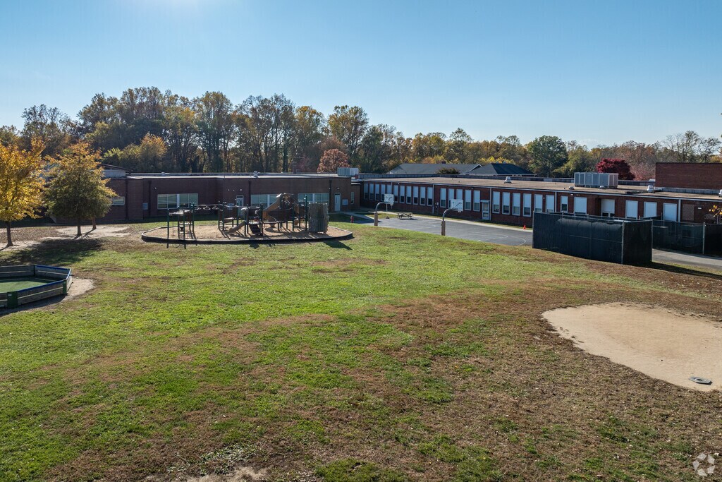 Kennard Elementary School in Centreville helps students excel in life.