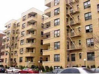 150 W End Ave Unit 5H, Brooklyn, NY 11235