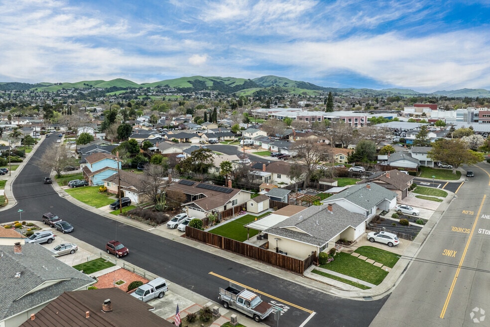 San Ramon Village