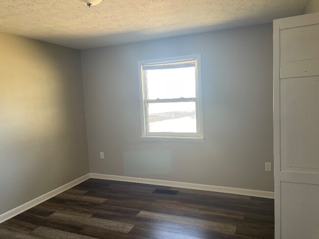 305 Houseal St unit D, Cedartown, GA 30125 - photo 6