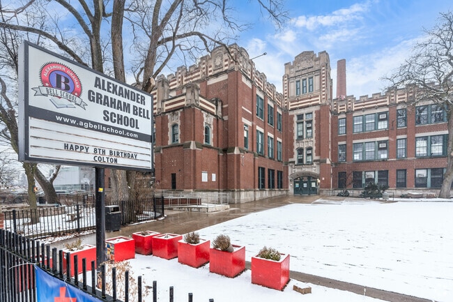 Bell Elementary School enrolls 876 students in grades PK-8th.