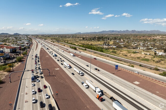 Flowing Wells neighborhood is conveniently located near the I-10 freeway.