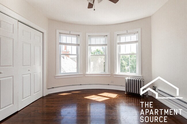 2133 W Giddings St unit 3C, Chicago, IL 60625 - photo 2