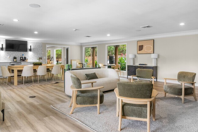 Riverchase Landing Apartments, Hoover, AL 35244 - photo 3