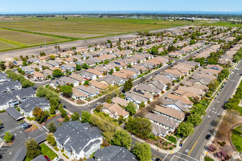 NH_RegencyPark_566205_P2_V1_TH_050625