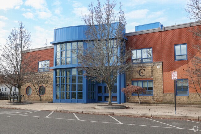 Carlton Elementary School provides education in the neighborhood of Salem.