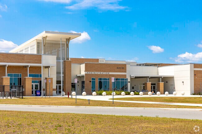 Horizon High School is a highly rated public school in Horizon West.