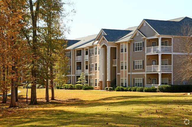 Lullwater at Bass | Luxury Apartment Homes Located in Macon, GA, Macon, GA 31210 - photo 4