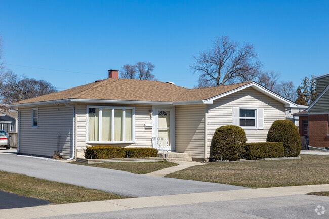 Ranch housing styles vary in Northlake.