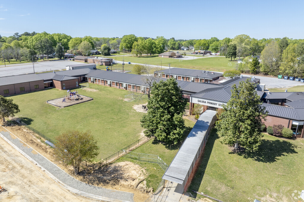Saluda Primary School is a highly rated, public school with an overall Niche Grade of A-.
