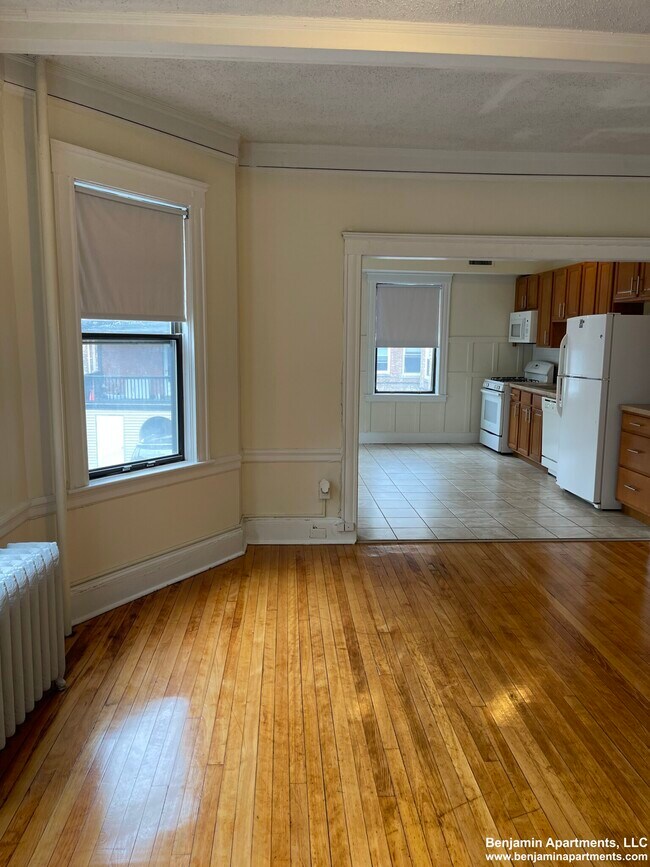 6 Hamilton Rd unit 1, Brookline, MA 02446 - photo 4