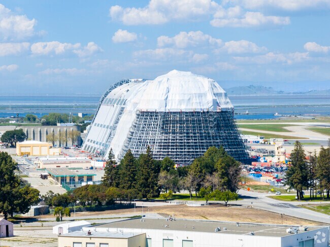 Moffett park is close to the Whisman area.