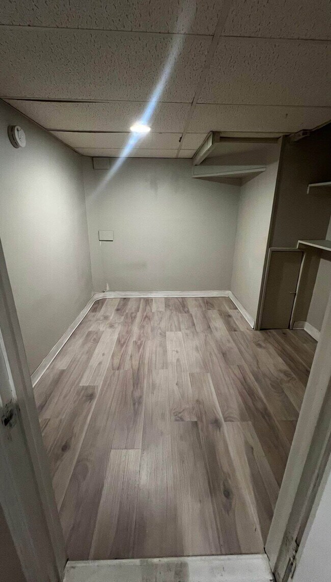 322 S Clinton St unit 4, East Orange, NJ 07018 - photo 6