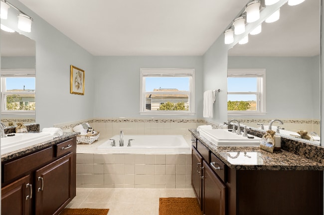 42268 Riggins Ridge Terrace unit 4 Imperial, Brambleton, VA 20148 - photo 5