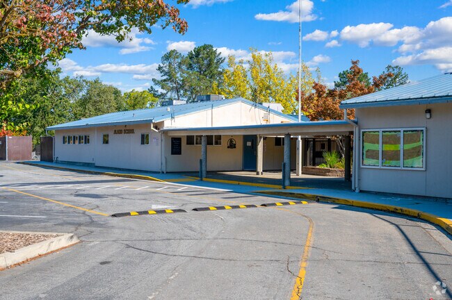 Alamo Elementary school located in Alamo, CA.