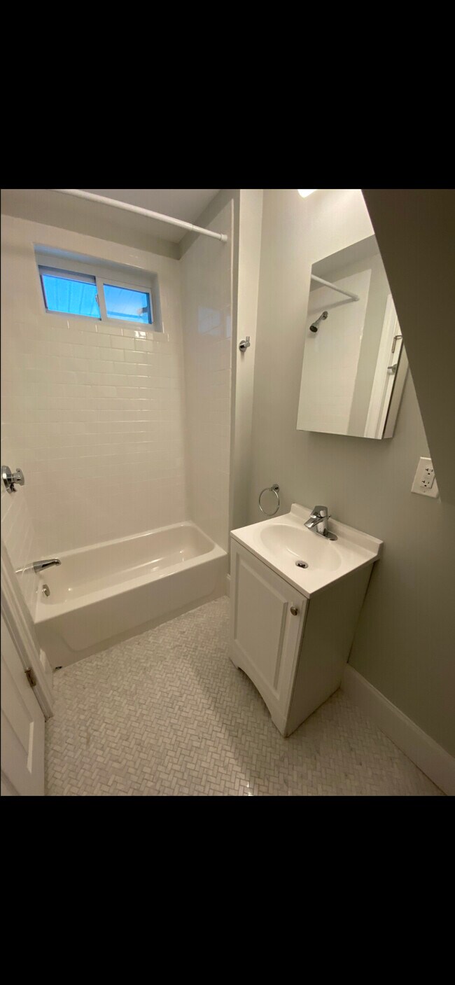 3 Hamilton Rd, Somerville, MA 02144 - photo 3