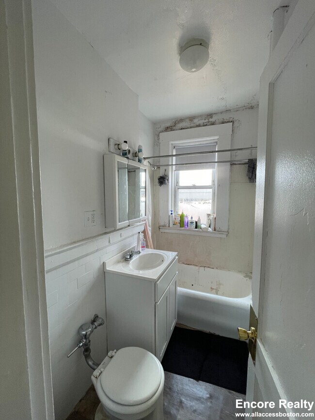1163 Boylston St unit 35, Boston, MA 02215 - photo 7