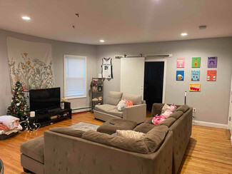 86 May St Unit 2, Worcester, MA 01602