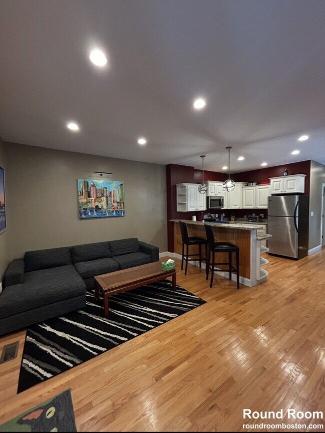 127 Cottage St Unit 1, Boston, MA 02128