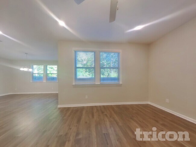 156 Chapelcrest Ln, Holly Springs, GA 30115 - photo 3