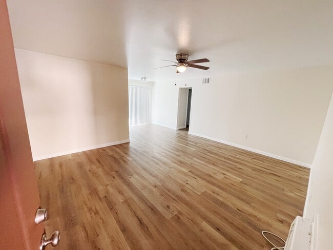 13391 El Prado Ave unit B, Garden Grove, CA 92840 - photo 4