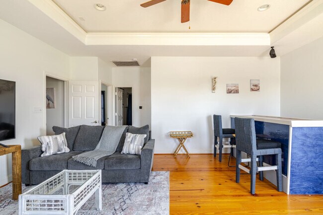 814 Helen Blvd unit ID1264135P, Bolivar Peninsula, TX 77650 - photo 5