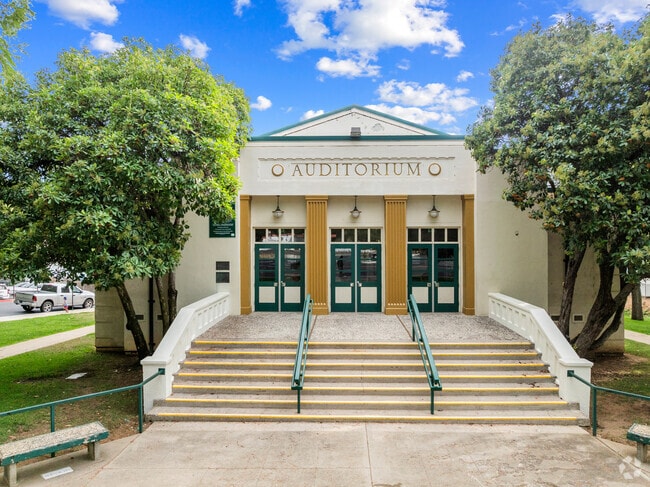 Sonora High offers courses through out several buildings.