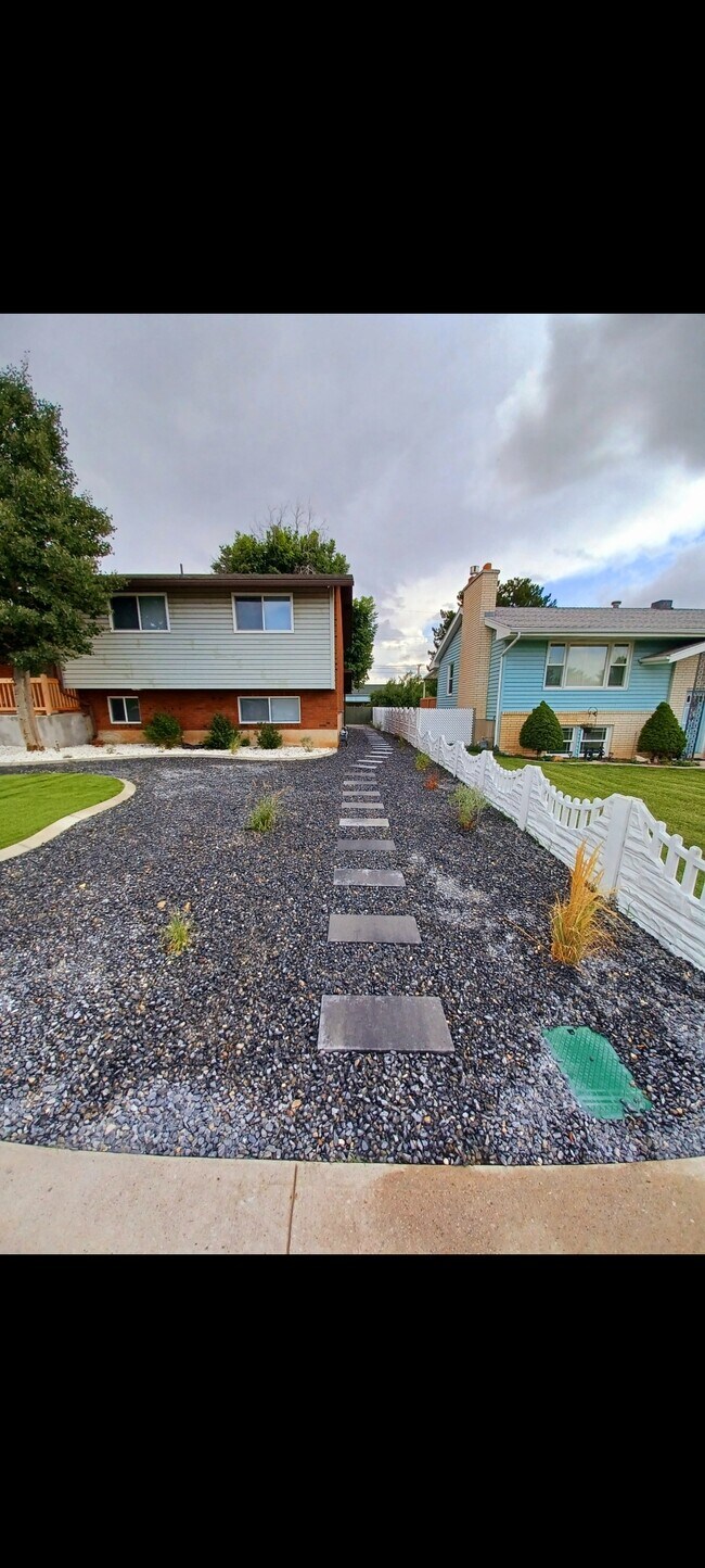 2285 W 5950 S unit Basement, Roy, UT 84067 - photo 5