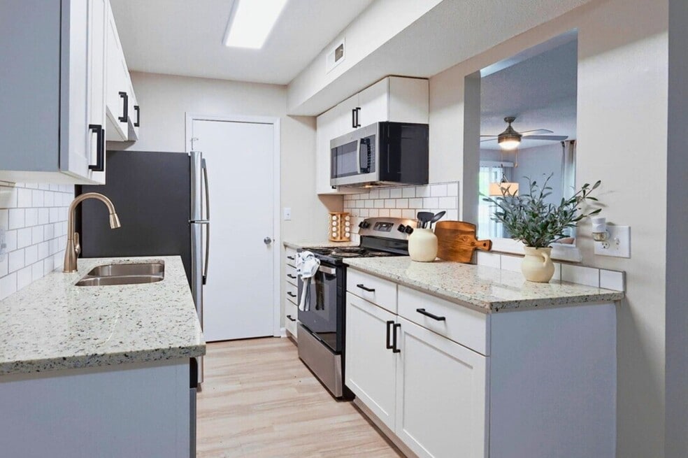 The Retreat at Concord Apartments, Concord, NC 28025 - photo 1