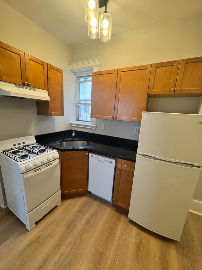 38 Hemenway St unit 39, Boston, MA 02115 - photo 2