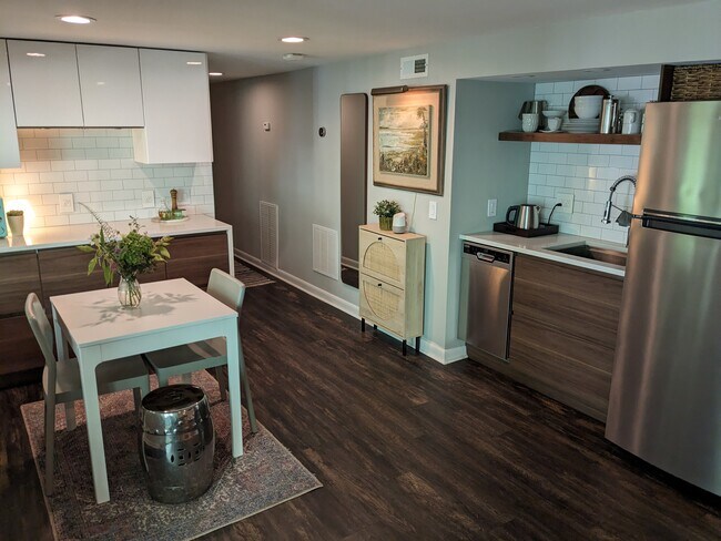 314 Glendale Dr unit 1, Chapel Hill, NC 27514 - photo 7