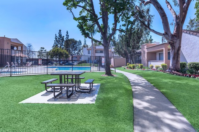 Upland Village Green, Upland, CA 91786 - photo 5