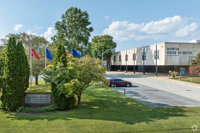 With over a 90% graduation rate, Bowie High School is above average.