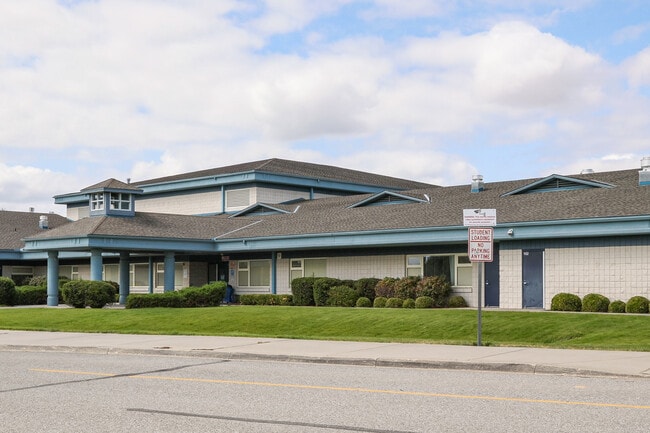 Student loading zone at Skyway Elementary.