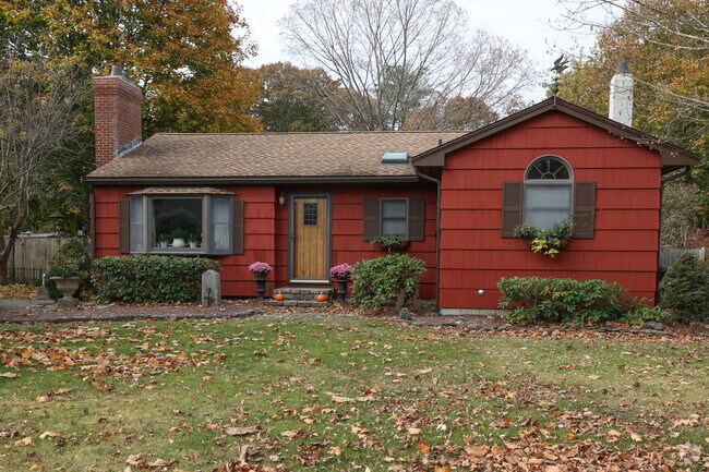 Ranch homes stretch out on large lots in Rowley.