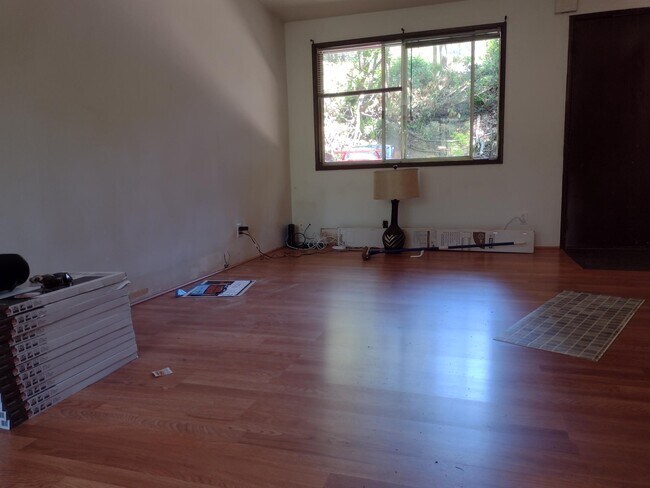 1037 Vine Ave, Coos Bay, OR 97420 - photo 7