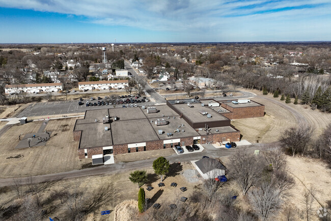 The student-teacher ratio at Montrose Elementary School is 14 to 1.
