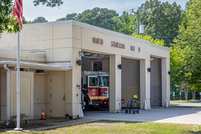 The CAP Index gives the area a 2 out of 10 crime score, with 4 being the national average.