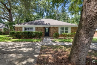 1827-1851 Westminister Dr, Tallahassee, FL 32304