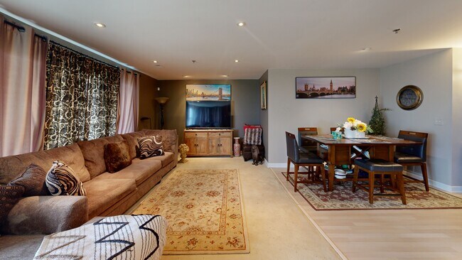 5213 Le Parc Dr unit 2, Wilmington, DE 19809 - photo 2