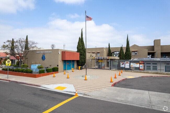 Hamilton Elementary is Located in the Neighborhood of Swan Canyon.