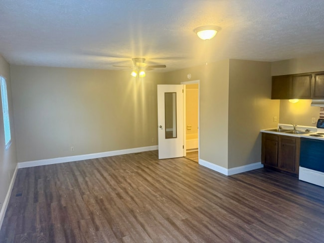 2305 Adams Ave unit 25, Huntington, WV 25704 - photo 2